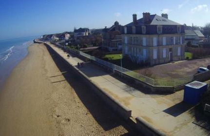Sunny Apt on D-Day Beach with Parking - Foto 30