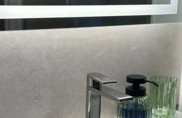 Aux Trompettes Violettes - Foto 28