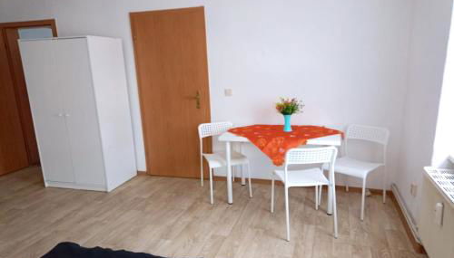 Charming flat in Schönebeck - Foto 4, wardrobe