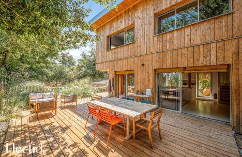 Cabane dIsmou Piscina & Diseño de madera - Foto 4