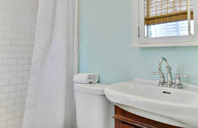 Tranquility by Avantstay Close to Duval St w/ BBQ & Shared Pool - Foto 17