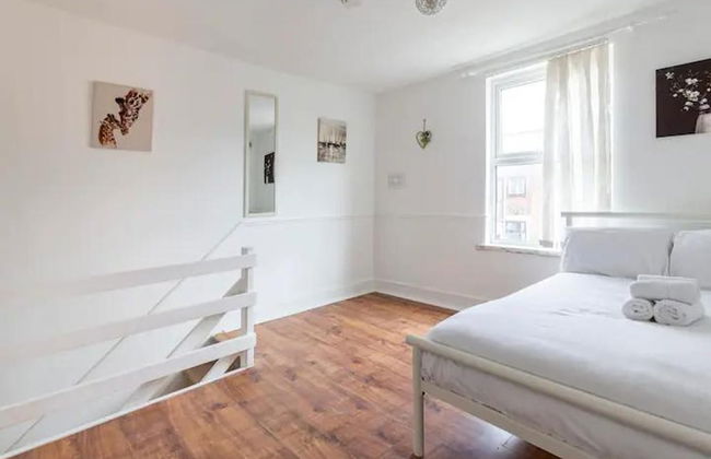 Cheerful Maisonette in the Heart of Orrell Park - Foto 3