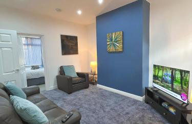Ideal 3 bed pay-as-you-stay home in Wigan sleeps 6 - Foto 5