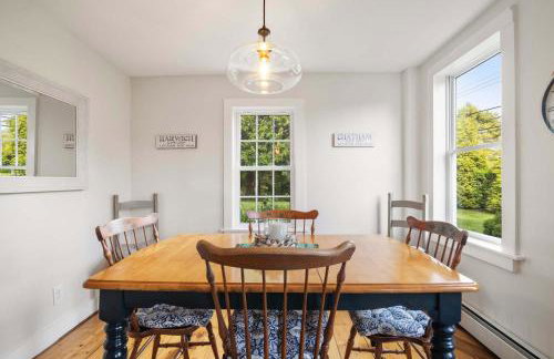 Walk to Water Access to Hiking Trails! - Foto 13