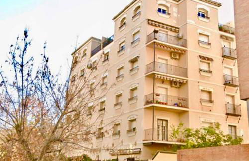 Lovely New Home - Photo 16