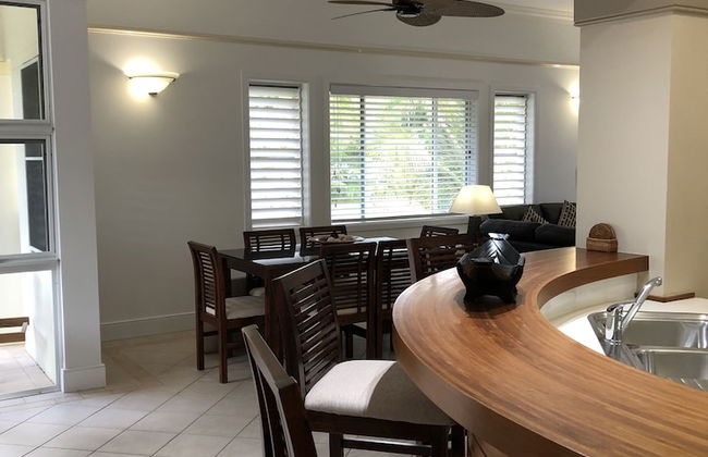 Villa Beach Palm Cove - Photo 2