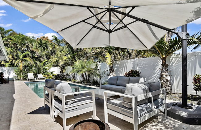 Beach Bliss 10 Mins to Waves 3BR Oasis With Pool - Foto 10