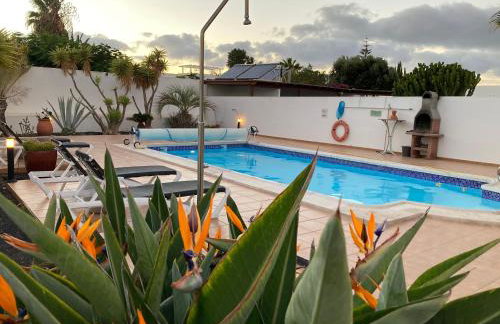 "Our Soleada" Villa cosy and flowery, heated pool - Foto 5