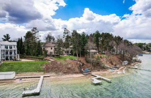 Silver Lake Estate - Private Beach - Hot Tub - Arcades - Foto 18