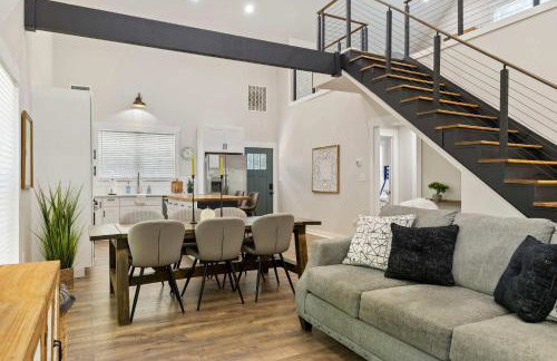 Secluded 3BR Cabin Lake Access & Resort Perks - Foto 4