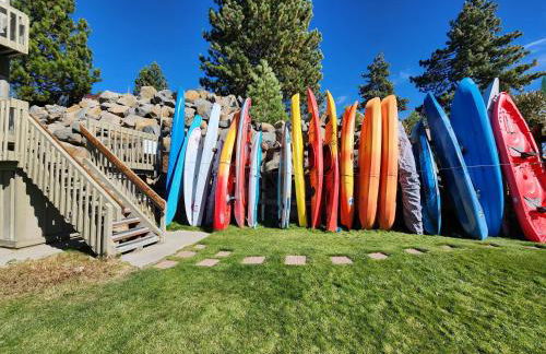 Tahoe Shoreline Retreat - Close to Ski Resorts & HOA Amenities - Foto 56