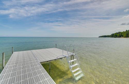 Waterfront Cheboygan Home with Fire Pit - Foto 36