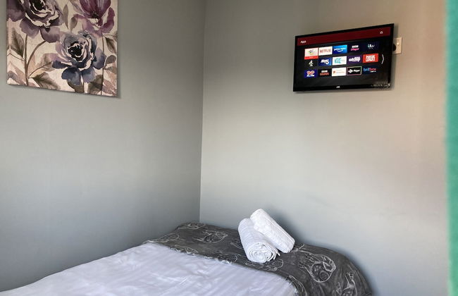 Spacious Detached Bungalow With Ample Parking - Foto 6