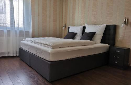 Quiet apartment with green view in urban location - Foto 1