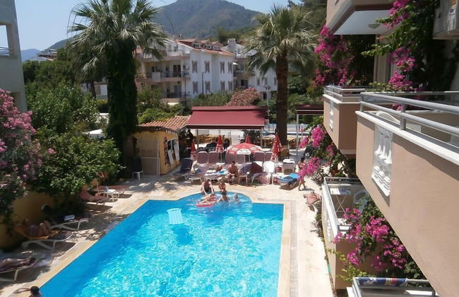 Family Apart - Photo 21