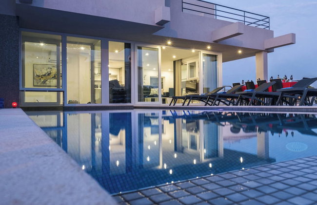 Villa Bonita Brenda - Piscina aquecível e BBQ em Armação de Pêra - Photo 1