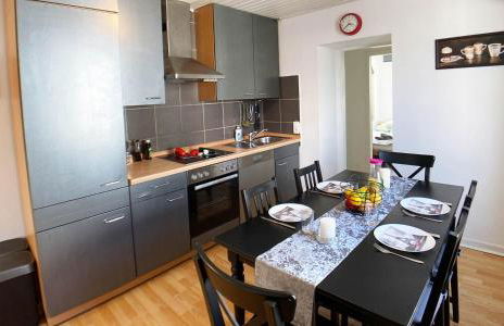 central working and living apartments - Photo 22