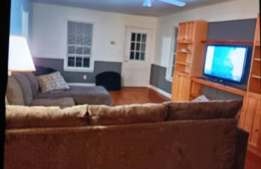 Coastal Getaway - Photo 4