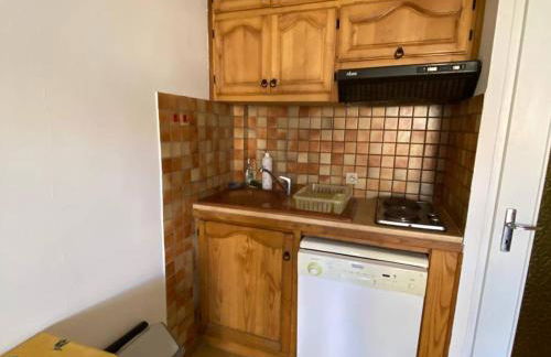 Studio Cabine 4 Pers, Terrasse, Parking Privé, Proche Plage et Commerces, La Franqui - FR-1-81-585 - Foto 6