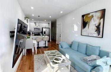 Elegant Retreat Near EWR n NYC - Photo 6