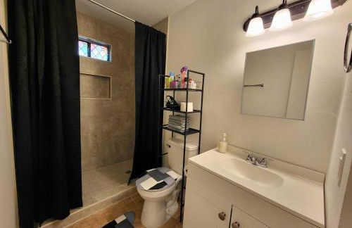 Large parking lot sleeps 8 - Foto 8