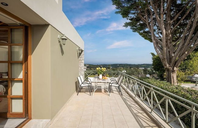 Villa 15 Elegant Private Pool Family - Photo 14