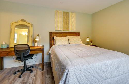 Easy Commuting! Modern SeaTac Unit with Fireplace - Foto 19