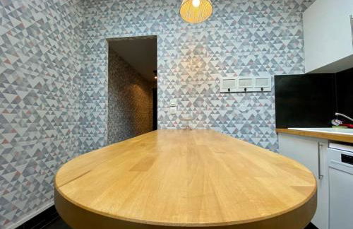 L'Appartement Jebari - Esprit loft Carcassonne proche cité médiéval et aéroport - Foto 11