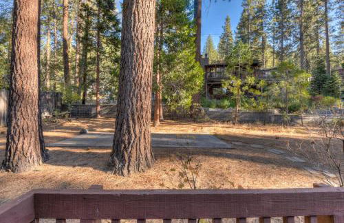 Zephyr Cove Cabin - Walk to Lake and Beach - Foto 33