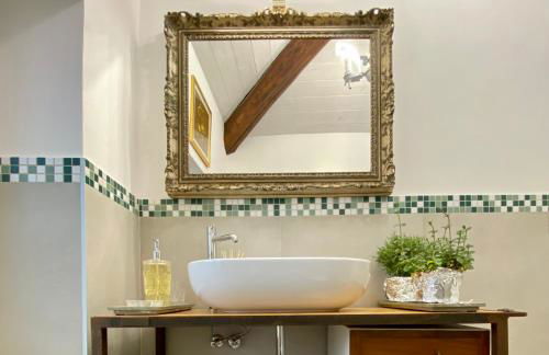 Casa Hygge - Lake Front - Photographer's Art Home - Photo 40