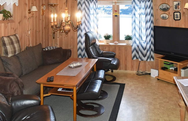 8 Person Holiday Home in Eidsvag - Foto 14