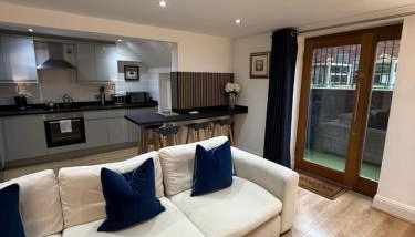 2 Bedroom City Centre Georgian Quarter Apartment - Foto 4