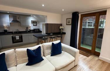 2 Bedroom City Centre Georgian Quarter Apartment - Foto 4