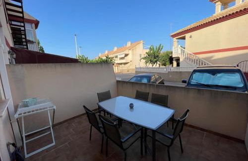 Oasis en la playa con piscina - Foto 16