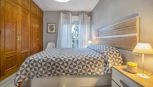 Coral & Apartment & Parking - Foto 2, wardrobe