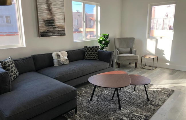 Brand NEW Luxury Spacious 3bdr Townhome Close to 3rd St - Photo 11