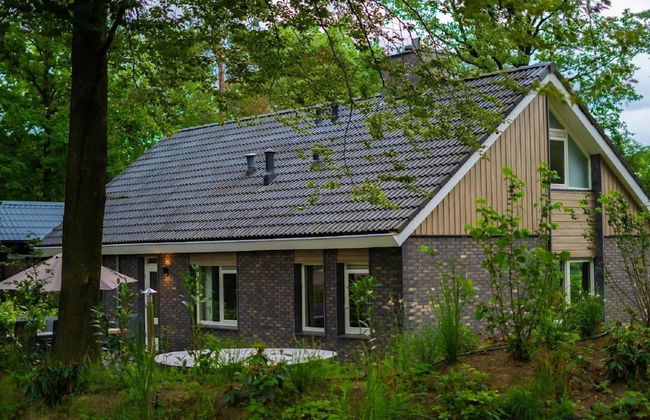 Comfortable House With hot tub - Photo 1