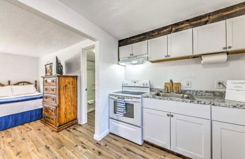 Convenient Tom Picketts Cabin with Mtn View! - Foto 9