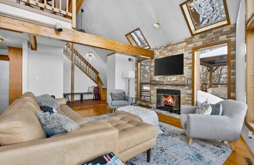 Amazing Views Hot Tub Deck FirePit & Game Room - Foto 16