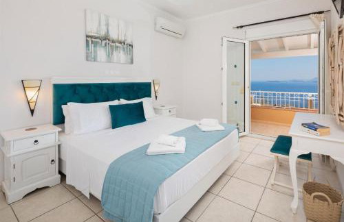 Elena Costa - Photo 4