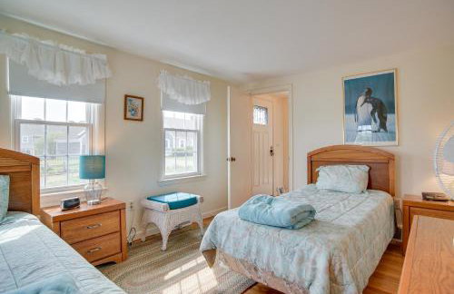 Walk to Beach Chatham Gem with Ocean-View Sunroom! - Foto 21
