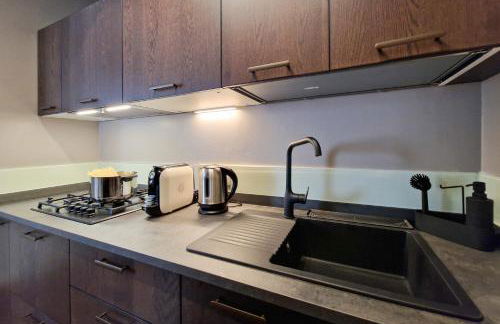 Luxury in the Center by Host Hero - Foto 23