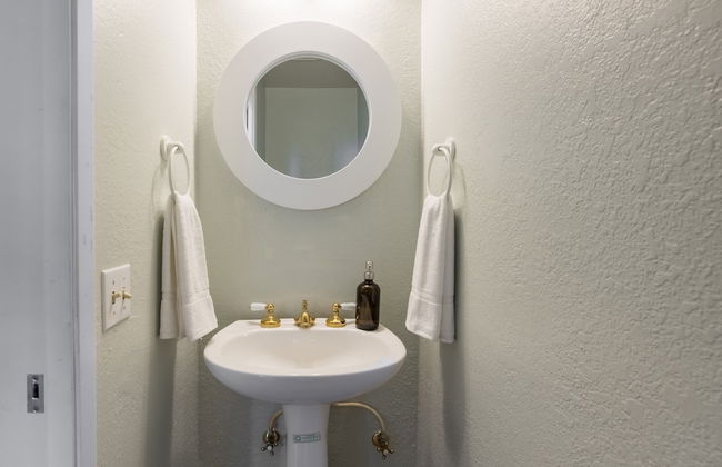 Black Oak by Avantstay Modern Chic Santa Rosa Hideaway With Pool Table Fire Pit - Foto 24