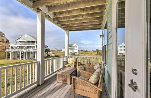 Breezy Galveston House with 2 Decks and Ocean Views! - Foto 24