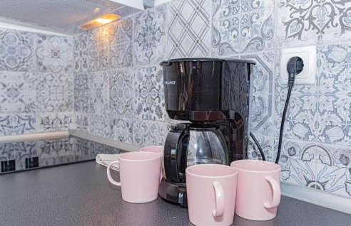 2 Bedroom Lovely Apartment In Danilo - Photo 14