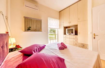 Villazia Exclusive Estate - Photo 9