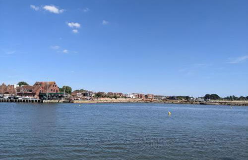 Hearnesbrook Barn , Emsworth - Photo 34