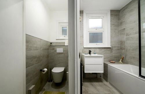 GuestReady - Cosy Retreat in the East End - Foto 16