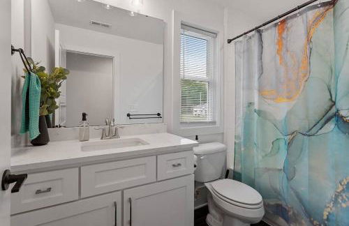 Home Near Lenovo Center and Carter Finley - Foto 22