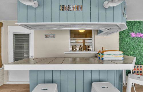 Four Bed Home with Pool Game Room Bar Near Beach - Foto 21